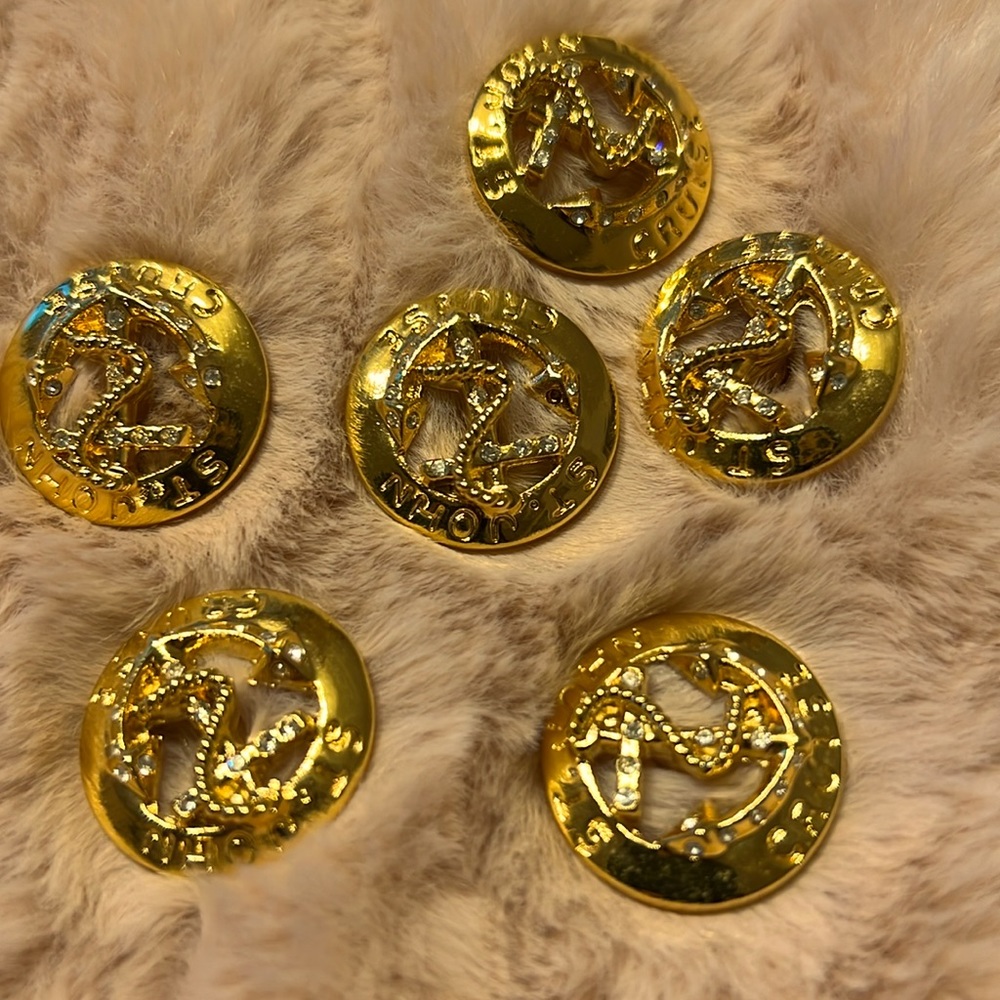 Six St John buttons 1” each